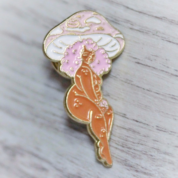 Pastel pink mushroom girl enamel pin - Picture 7 of 10